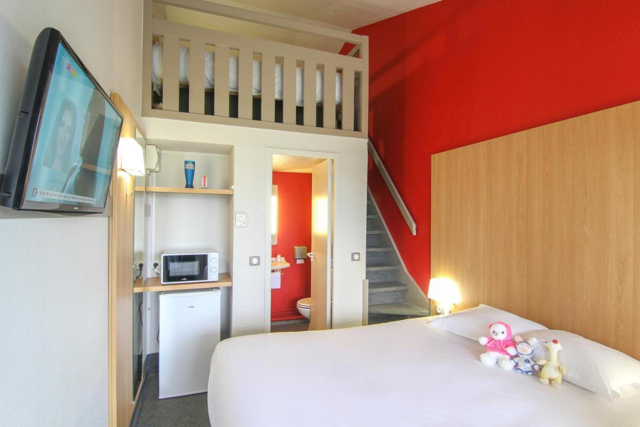 Kyriad Direct Poitiers - Gare Du Futuroscope Чассенеуил-Ду-Поитоу Экстерьер фото